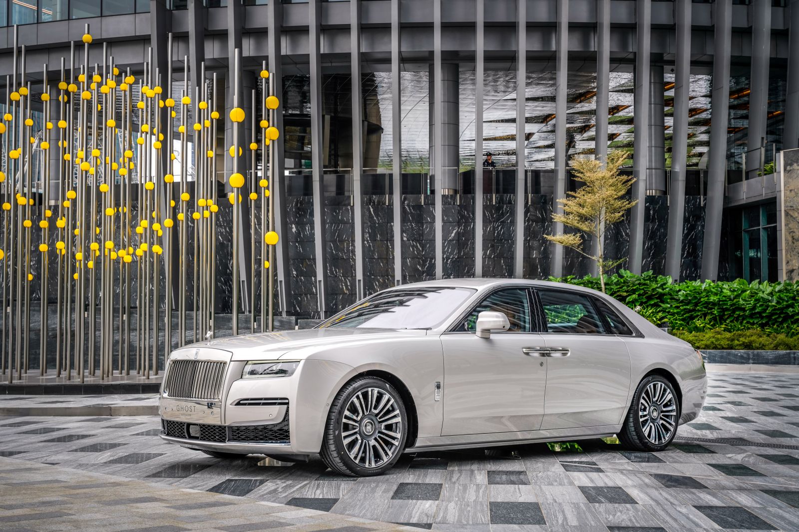 Chi tiết Rolls Royce Ghost 2023 kèm giá bán 062023