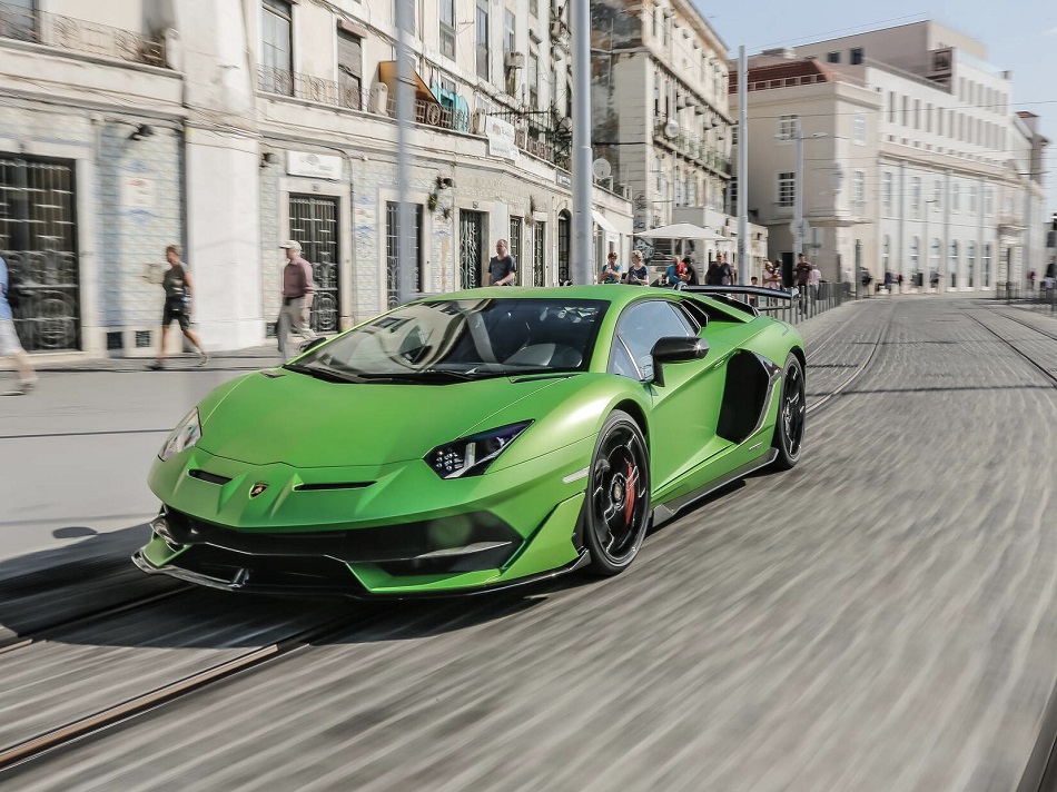 Lamborghini Aventador chuẩn bị ra mắt phiên bản cuối cùng trước khi 'về hưu'