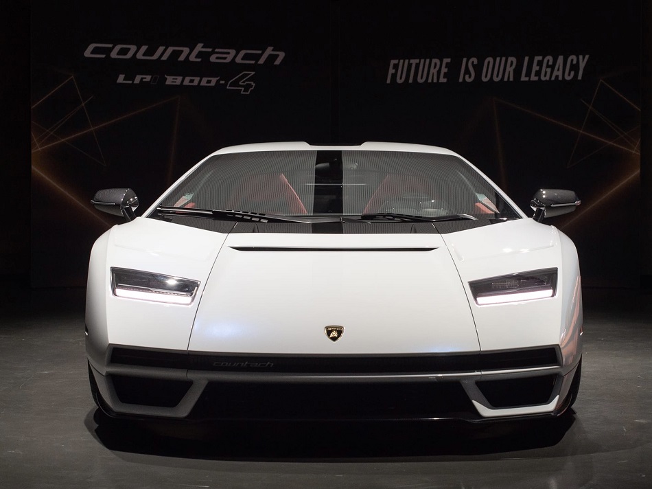 Lamborghini Countach 2021 cháy hàng chỉ sau nửa tuần - Cách bán siêu xe đỉnh cao và màn đầu tư chờ thời của 112 đại gia